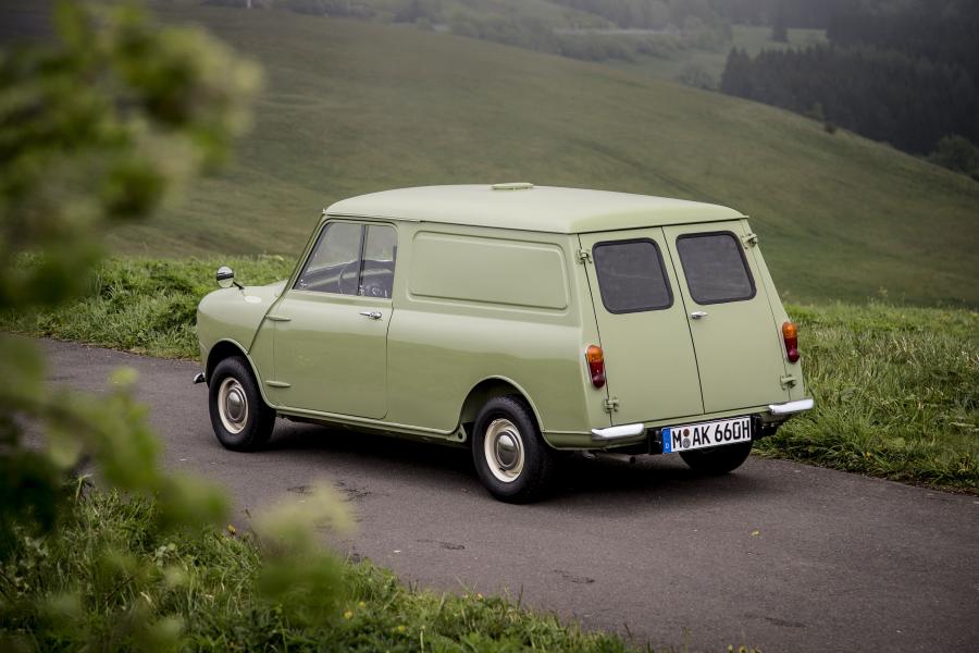  Austin Mini Van (ADO15) 1960 года  (фото 10 из 30)